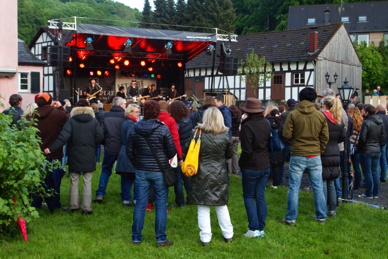 B. Springsteen Cover Band 250